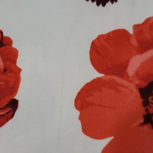 Top Fashion New York Floral Blouse - Picture 6 of 8